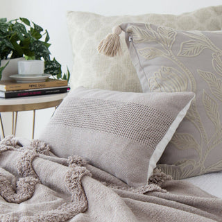 Linens & Textiles
