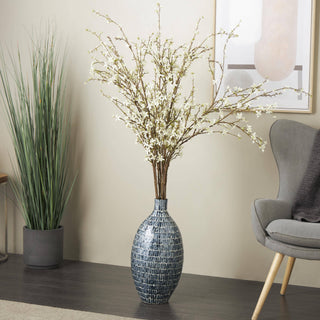 Traditional White Flower Stem