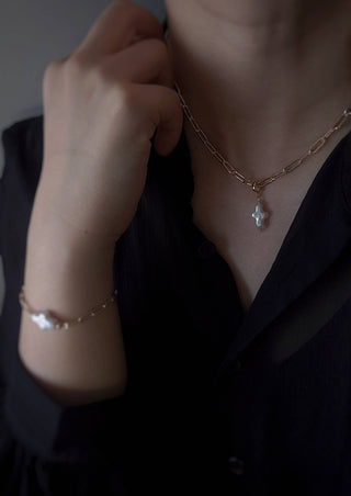 Cross Baroque Pearl Necklace