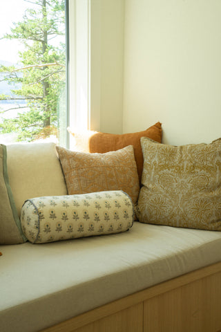 24x24 Floria Linen Pillow, Sunflower