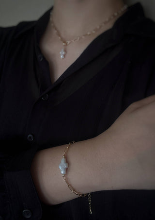 Cross Baroque Pearl Necklace