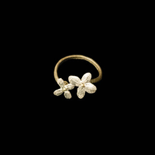 White Hydrangea Adj. Ring